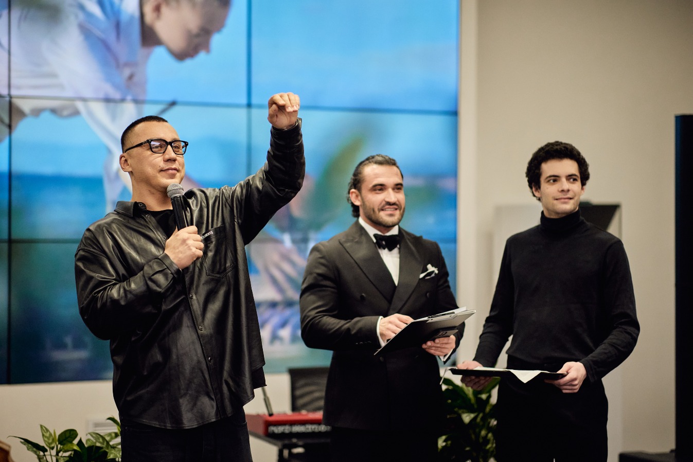 NEVEREND стал партнером мероприятия «Ночь с Bentley»