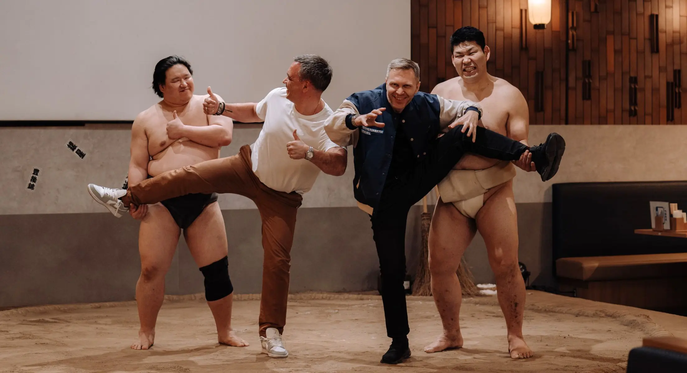 Показательный бой сумоистов